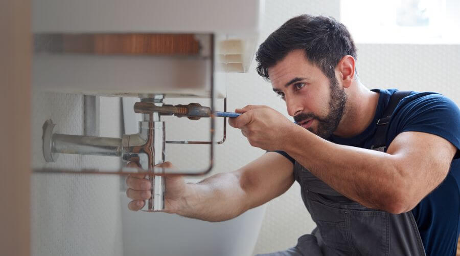 Professional water heater repair in Goodfellow Afb, TX
